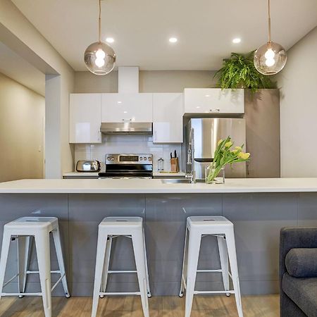 Explore Montreal From Sleek Contemporary Apartment By Den Stays 客房 照片